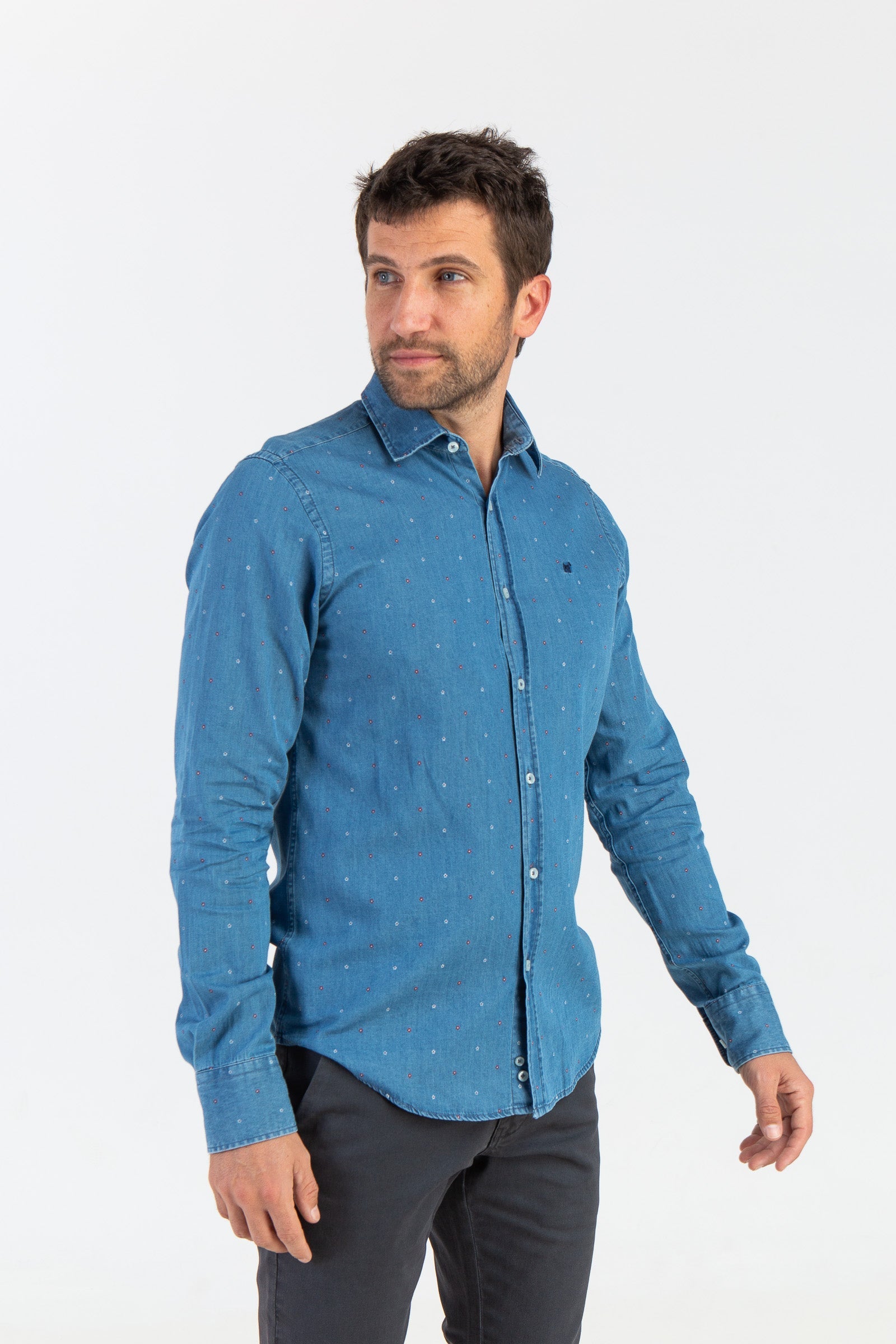 Camisa de denim estampada con flor
