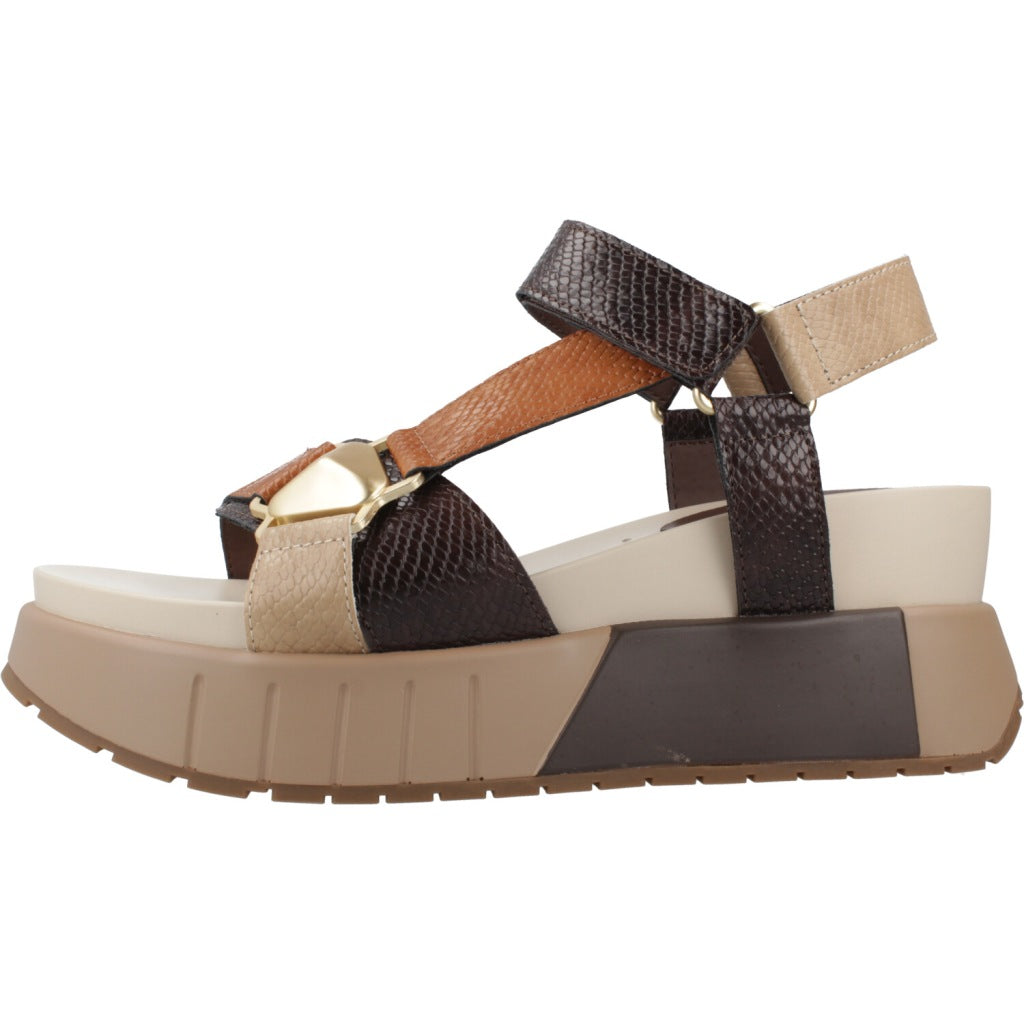 COMODAS SANDALIAS DE VARIOS TONOS