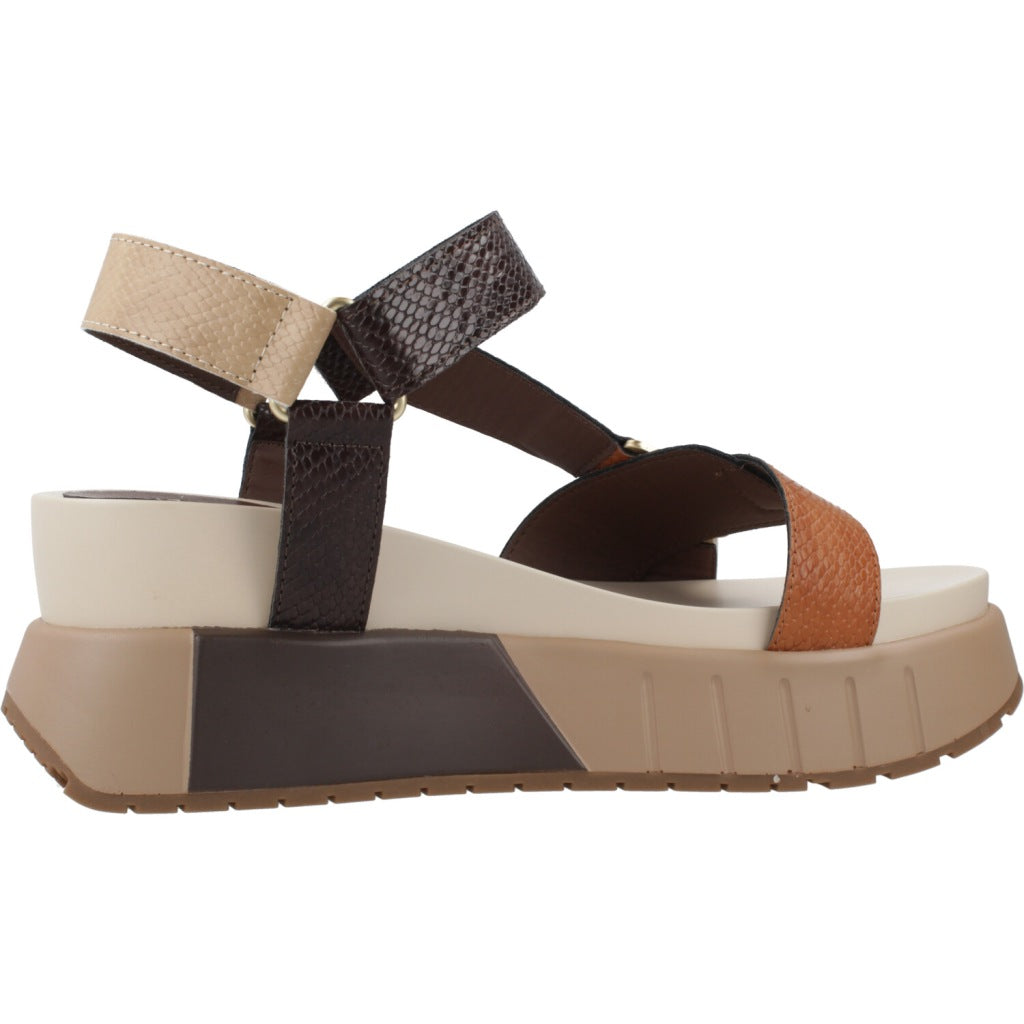 COMODAS SANDALIAS DE VARIOS TONOS