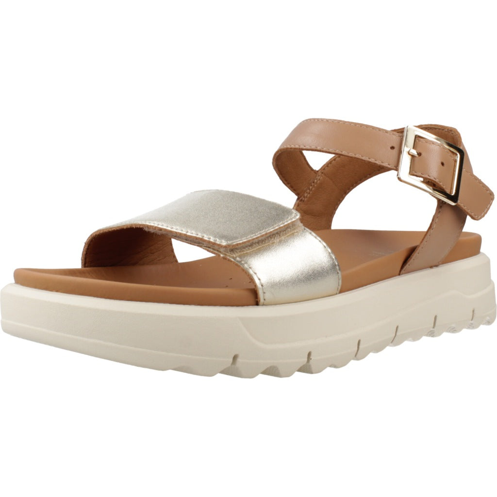 SANDALIA DE PLATAFORMA MARRON