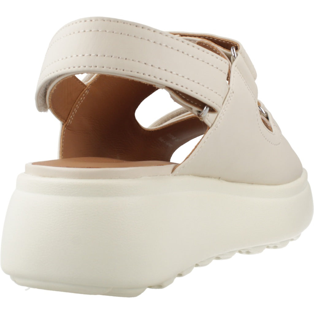 SANDALIA AJUSTABLE COMODAS